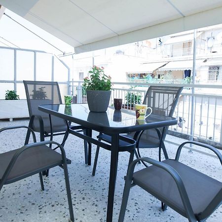 Modern 1 Bd Balcony Apt Near Metro In Kato Patisia Aten Exteriör bild